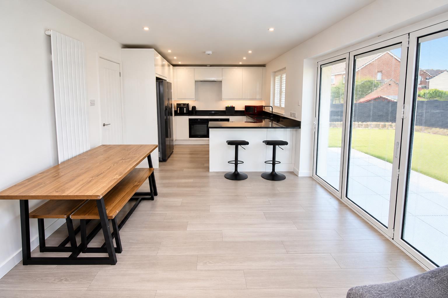 Simons Close, Tilehurst, Reading